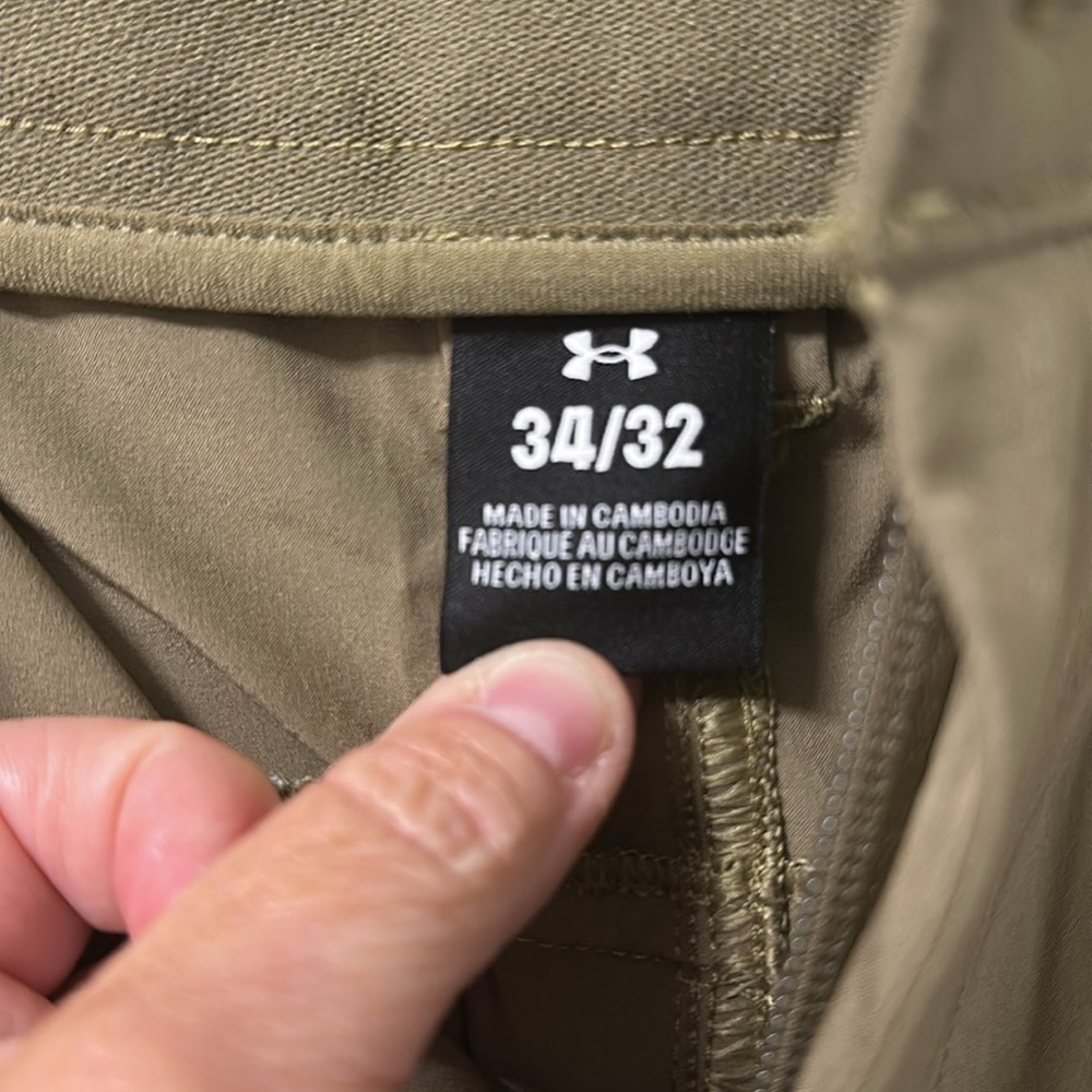 EUC! Under Armour Performance Men's Dark Khaki Pants size 34x32. No flaws! - Picture 8 of 8
